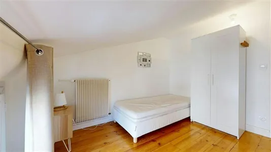 Apartments in Saint-Étienne - photo 5