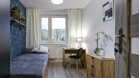 Rooms in Location is not specified - photo 1