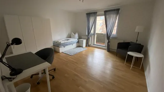 Rooms in Location is not specified - photo 1