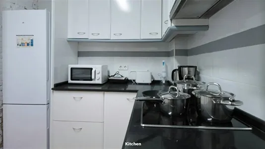 Rooms in Barcelona Eixample - photo 6