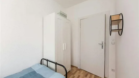 Rooms in Berlin Friedrichshain-Kreuzberg - photo 3