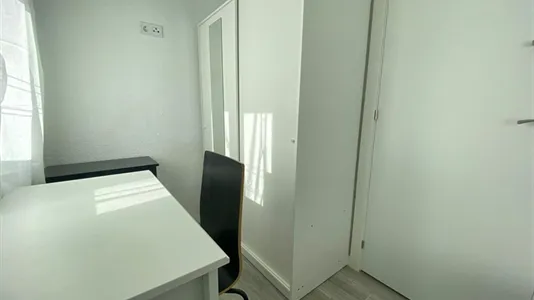 Rooms in Adaro - photo 5