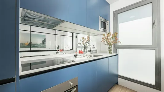 Apartments in El Encinar de los Reyes - photo 7