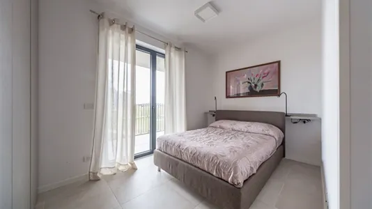 Apartments in Milano Zona 8 - Fiera, Gallaratese, Quarto Oggiaro - photo 9