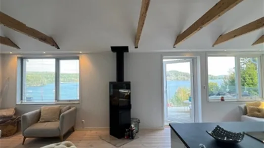 Houses in Mark - photo 13