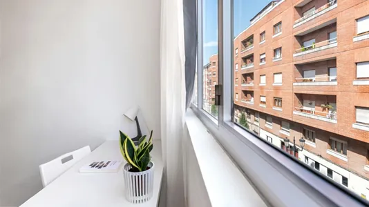 Rooms in Oviedo - photo 4