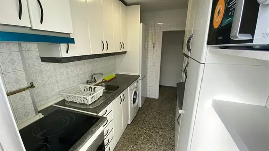 Rooms in Adaro - photo 9