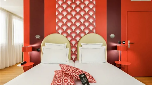 Apartments in Versailles - photo 2