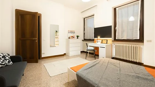 Rooms in Lecco - photo 2
