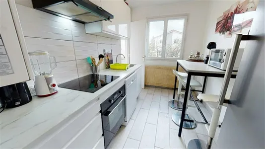 Rooms in Lyon - photo 4