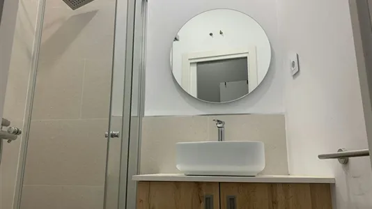 Rooms in Madrid Centro - photo 4