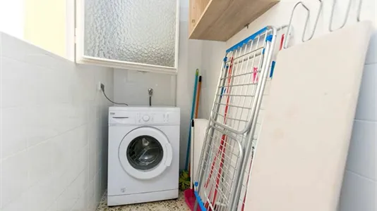 Rooms in Granada - photo 10