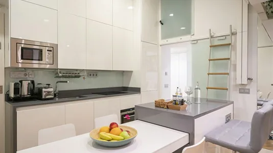 Apartments in Madrid Chamberí - photo 4