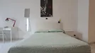 Room for rent, Turin, Piemonte, &lt;span class=&quot;blurred street&quot; onclick=&quot;ProcessAdRequest(7732695)&quot;&gt;&lt;span class=&quot;hint&quot;&gt;See streetname&lt;/span&gt;[xxxxxxxxxxxxx]&lt;/span&gt;