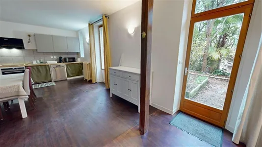 Houses in Angoulême - photo 10