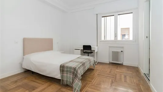 Rooms in Madrid Chamberí - photo 3