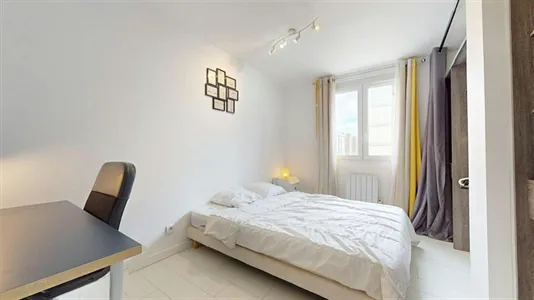 Rooms in Grenoble - photo 1