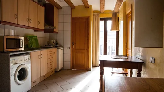 Apartments in Barcelona Ciutat Vella - photo 7