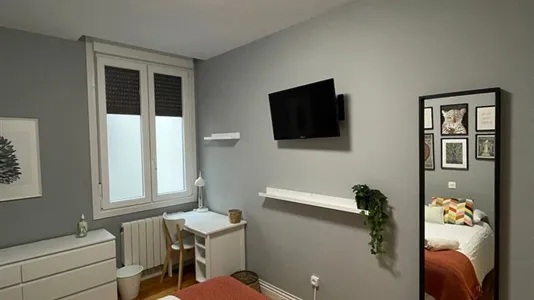 Rooms in Bilbao - photo 8
