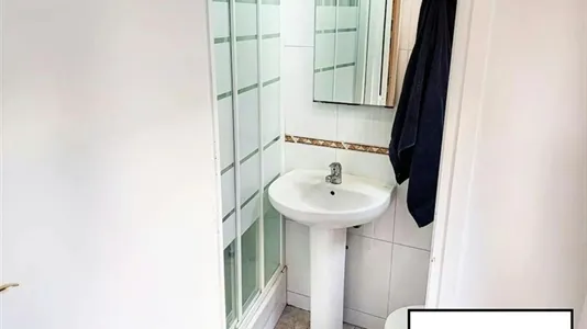 Rooms in Barcelona Les Corts - photo 8