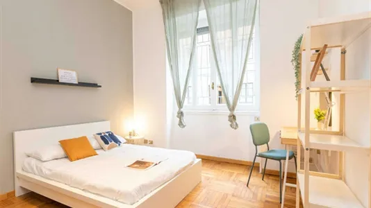 Rooms in Milano Zona 8 - Fiera, Gallaratese, Quarto Oggiaro - photo 2