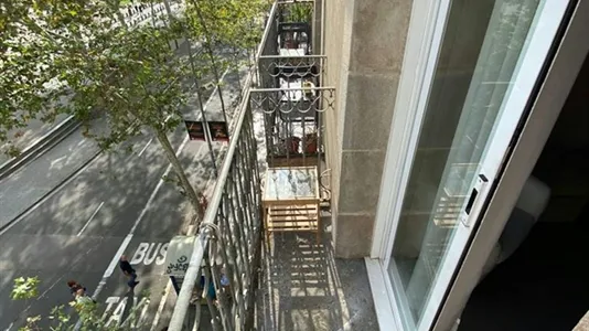 Rooms in Barcelona Ciutat Vella - photo 4