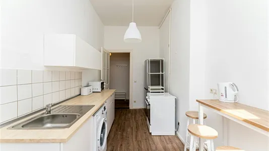 Rooms in Berlin Friedrichshain-Kreuzberg - photo 7
