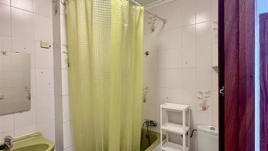 Rooms in Málaga - photo 4