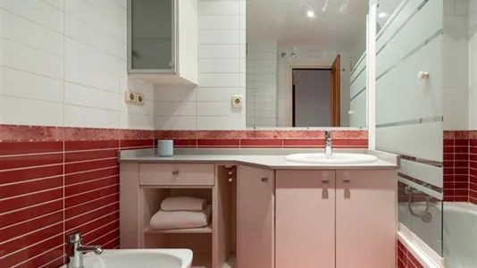 Rooms in Madrid Retiro - photo 8