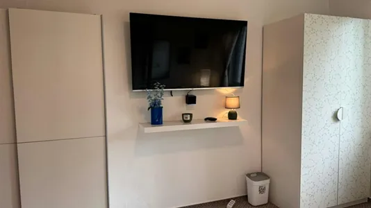 Rooms in Location is not specified - photo 1