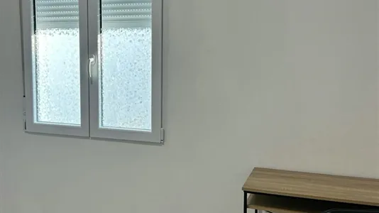 Rooms in Aveiro - photo 6