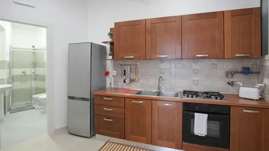 Rooms in Napoli Municipalità 2 - photo 8