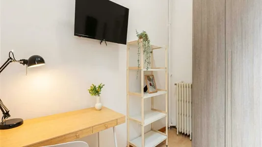 Rooms in Milano Zona 4 - Vittoria, Forlanini - photo 2