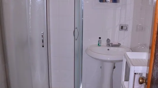 Rooms in Cagliari - photo 4