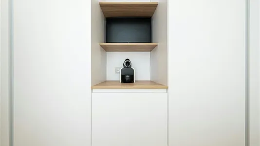 Rooms in Madrid Chamartín - photo 9