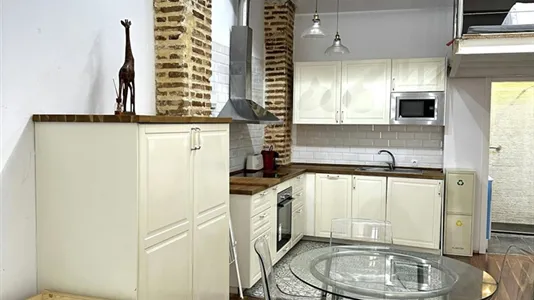 Apartments in Valencia Extramurs - photo 4