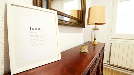 Rooms in Barcelona Eixample - photo 8