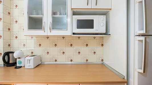 Rooms in Madrid Moncloa-Aravaca - photo 5