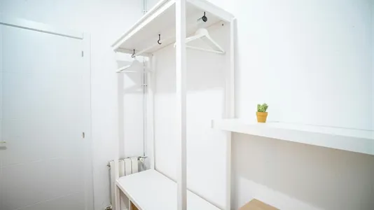 Rooms in Madrid Centro - photo 4