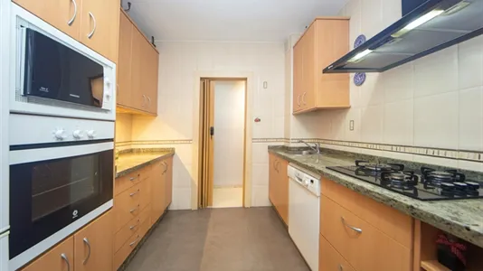 Rooms in Granada - photo 7