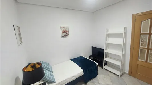 Rooms in Madrid Puente de Vallecas - photo 9