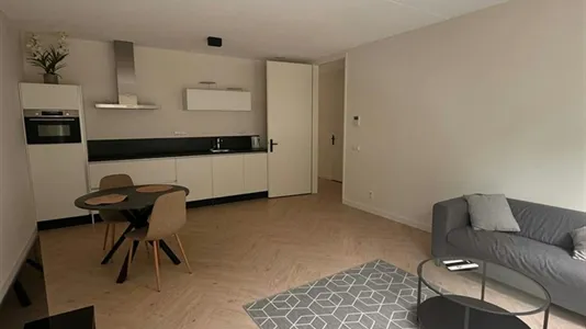 Houses in Haarlemmermeer - photo 1