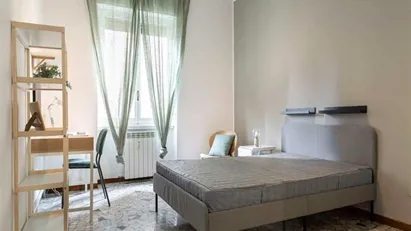 Room for rent in Milano Zona 4 - Vittoria, Forlanini, Milan