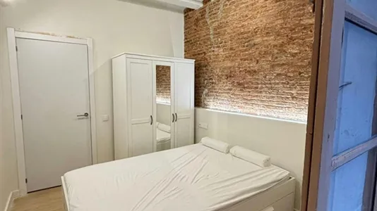 Apartments in Barcelona Ciutat Vella - photo 6