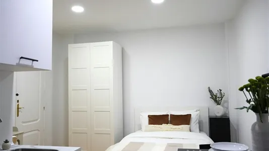 Rooms in Madrid Salamanca - photo 4