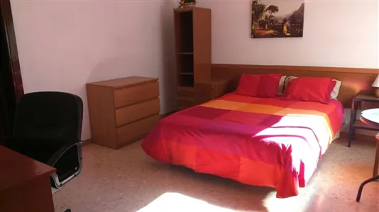 Rooms in Alhama de Aragón - photo 4