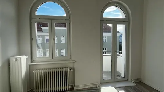 Rooms in Location is not specified - photo 2