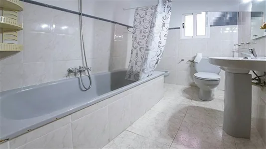 Rooms in el Camí de Vera - photo 9