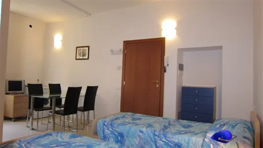 Apartments in Siena - photo 4