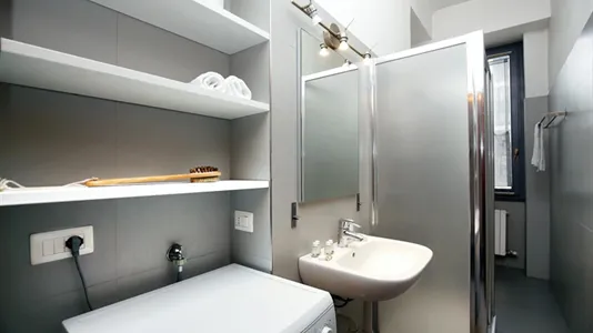 Apartments in Milano Zona 8 - Fiera, Gallaratese, Quarto Oggiaro - photo 4